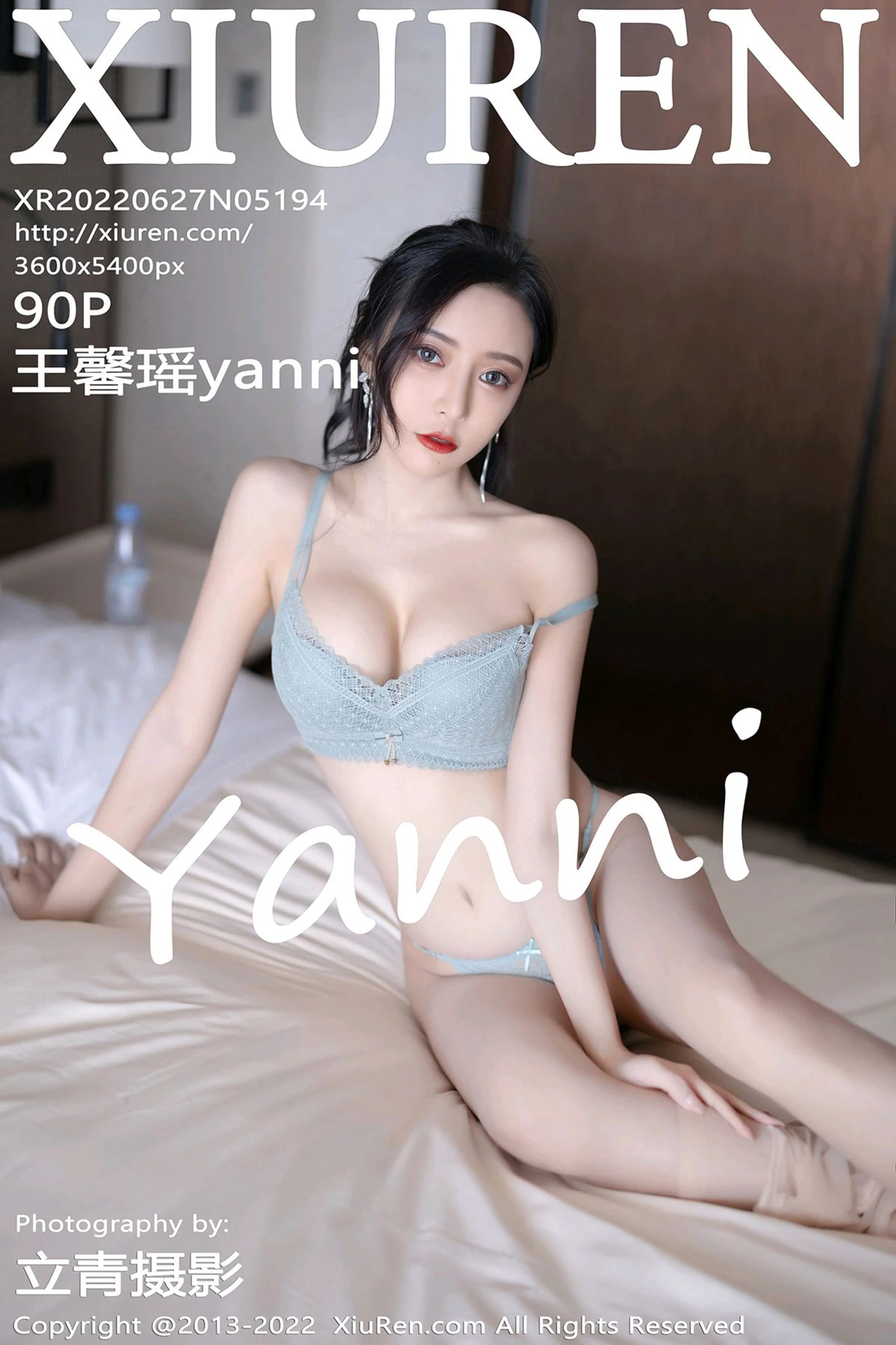 [XiuRen秀人网]No.5194_女神王馨瑶yanni厦门旅拍脱紧身连衣裙露灰色蕾丝内衣诱惑写真90P-秀人网 - XiuRen.Space